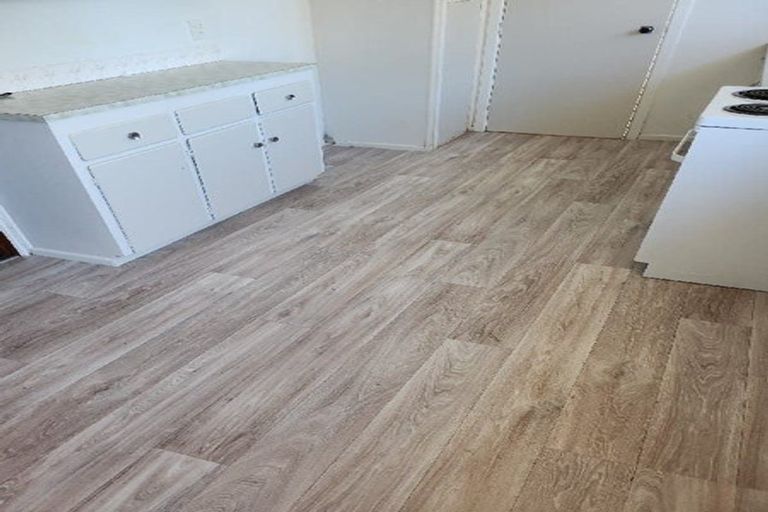 Photo of property in 105 Tidal Road, Mangere, Auckland, 2022