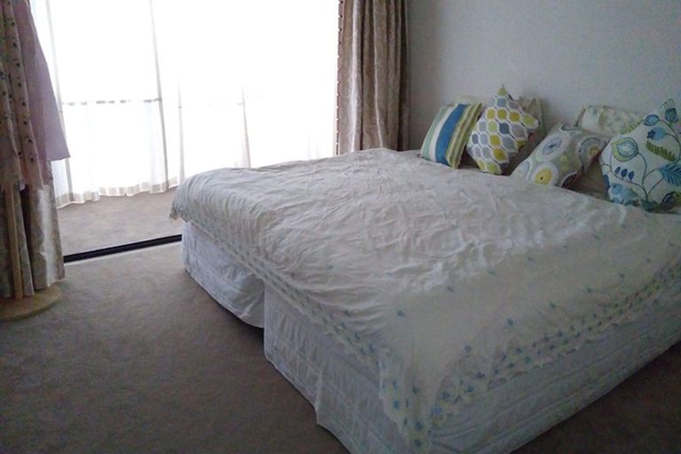 Photo of property in 30b Bleakhouse Road, Howick, Auckland, 2014