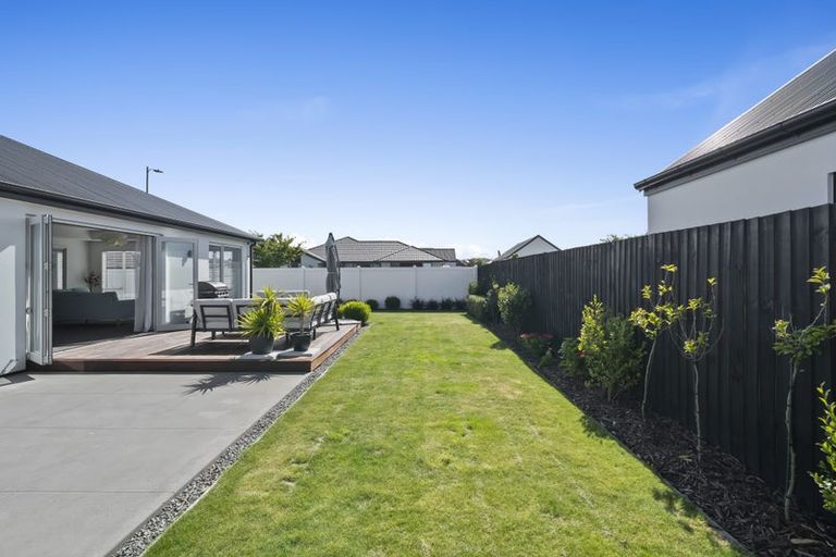 Photo of property in 10 Brooklands Street, Burwood, Christchurch, 8083