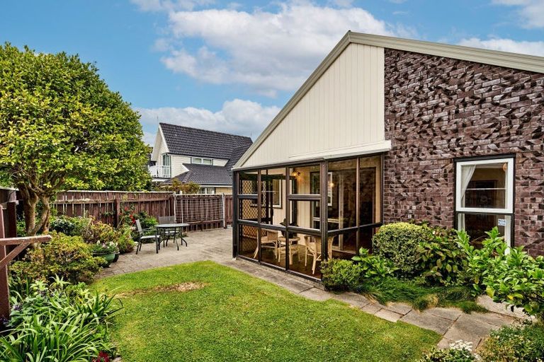 Photo of property in 73a Queens Grove, Hutt Central, Lower Hutt, 5010