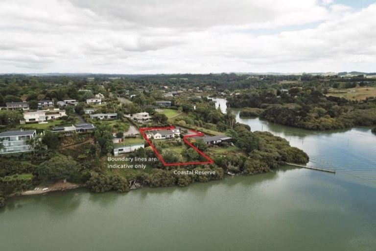 Photo of property in 82 Riverview Road, Kerikeri, 0230
