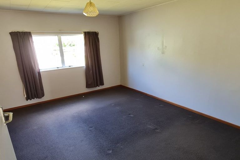 Photo of property in 80 Romilly Street, Westport, 7825