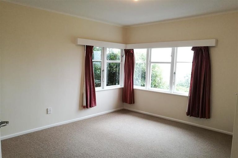 Photo of property in 59 Tannadyce Street, Strathmore Park, Wellington, 6022