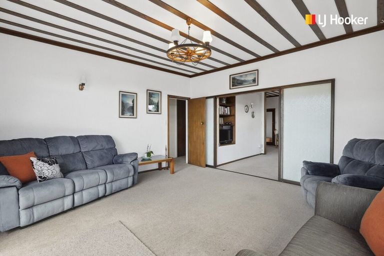 Photo of property in 9 Featherston Street, Macandrew Bay, Dunedin, 9014