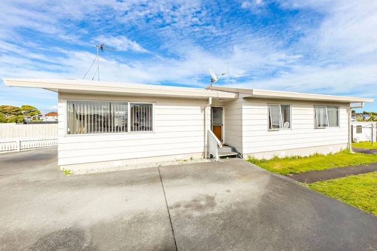 Photo of property in 1/12 Dunstan Place, Otara, Auckland, 2023