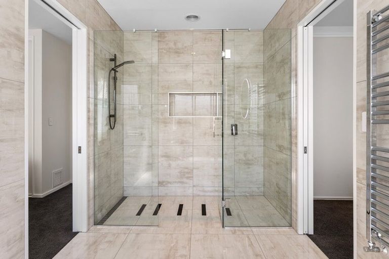 Photo of property in 5 Chatsworth Avenue, Rangiora, 7400