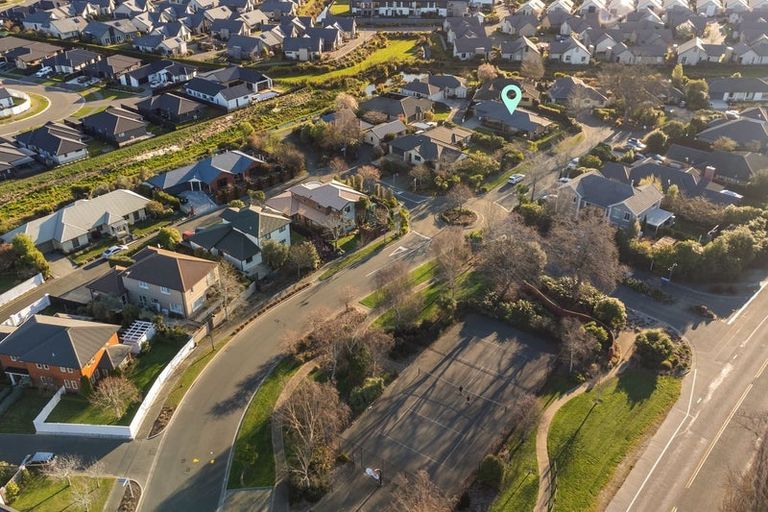 Photo of property in 10 Limes Avenue, Parklands, Christchurch, 8083