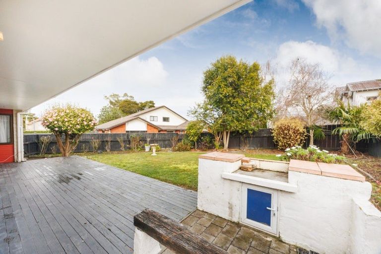 Photo of property in 14 Fraser Court, Roslyn, Palmerston North, 4414