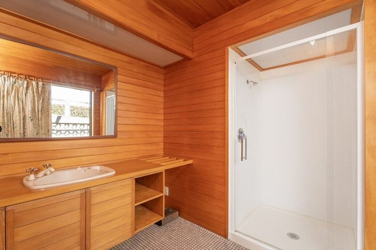 Photo of property in 14 Pine Grove, Tairua, 3508