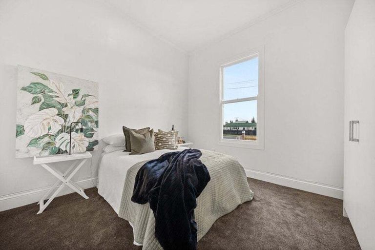 Photo of property in 1 Mckenna Street, Masterton, 5810