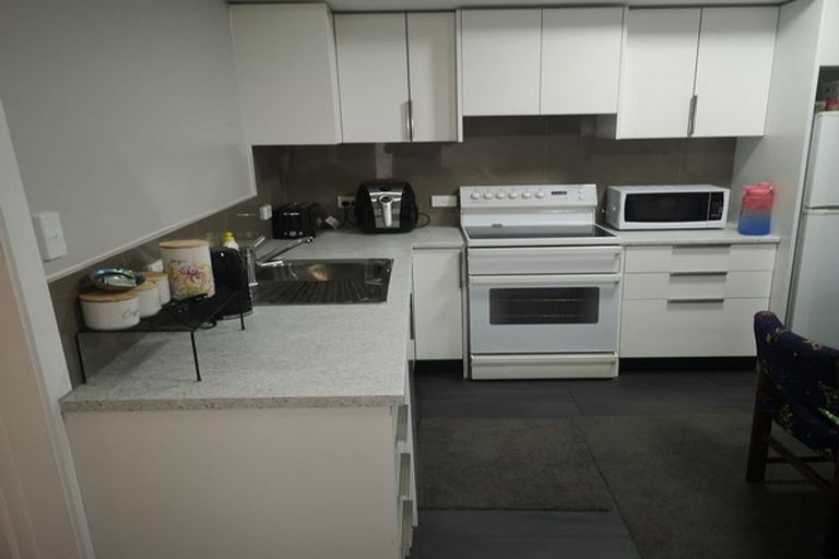 Photo of property in 187 Sievers Grove, Cannons Creek, Porirua, 5024