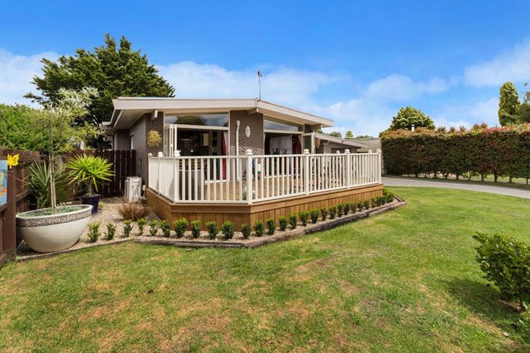 Photo of property in 27 Magnolia Avenue, Opaheke, Papakura, 2113