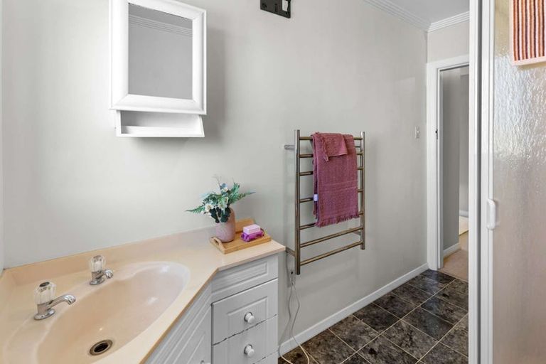 Photo of property in 83 Puriri Street, Gonville, Whanganui, 4501