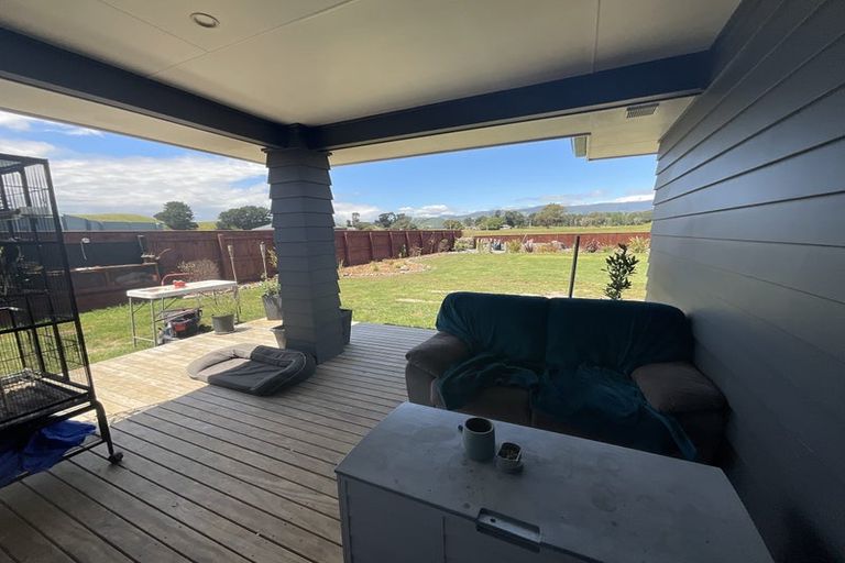 Photo of property in 11 Te Wiremu Lane, Otaki, 5512