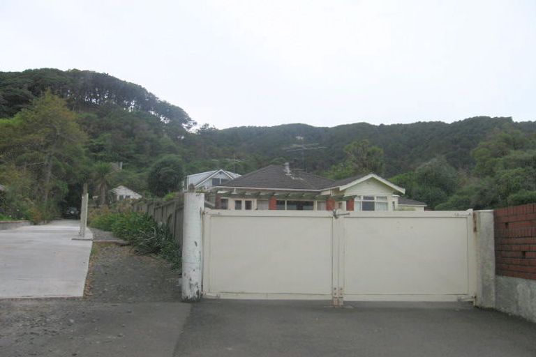 Photo of property in 211a Marine Drive, Lowry Bay, Lower Hutt, 5013
