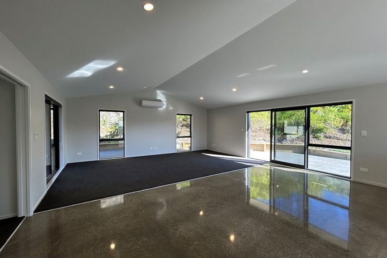 Photo of property in 67 Oak Road, Poraiti, Napier, 4112