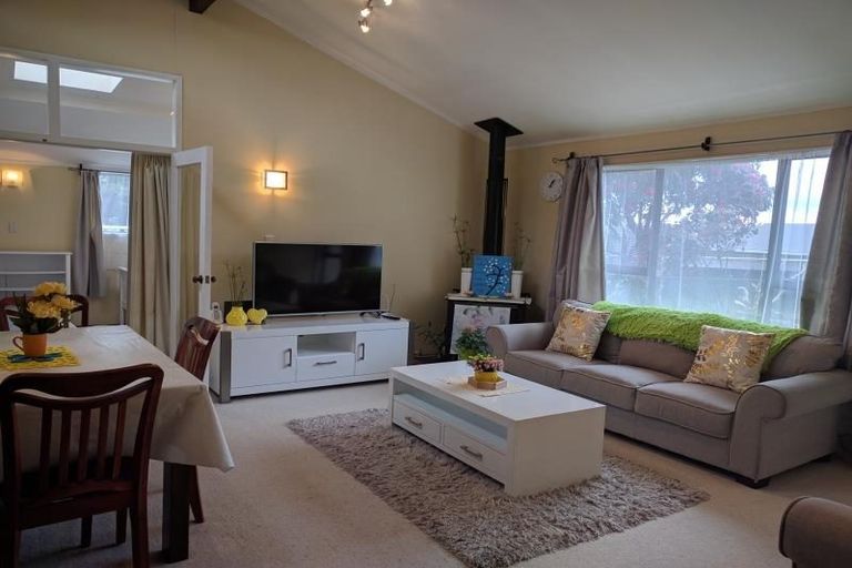 Photo of property in 42 Truscott Avenue, Johnsonville, Wellington, 6037