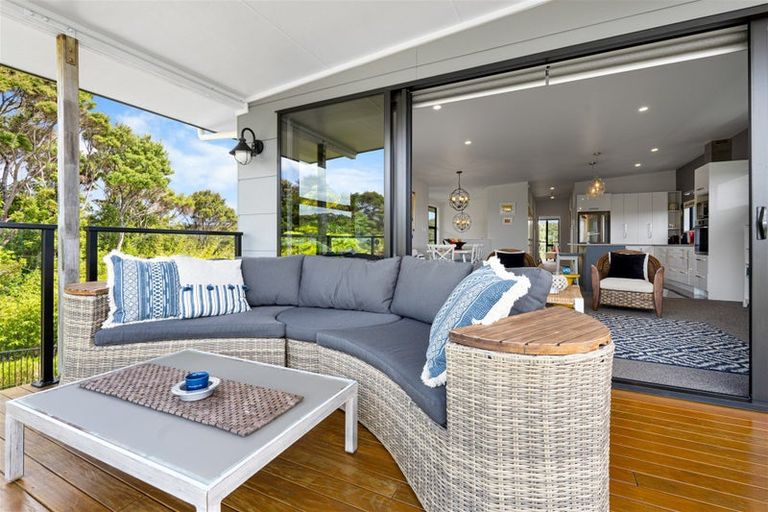 Photo of property in 33 Hihitahi Rise, Paihia, 0200