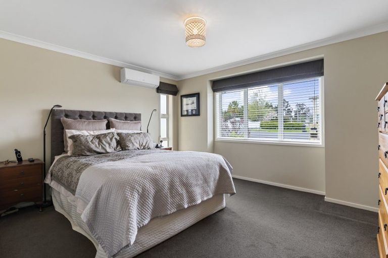 Photo of property in 2 Crabb Fields Lane, Riverhead, 0820