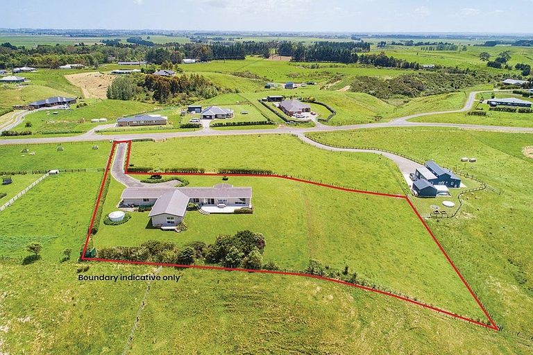 Photo of property in 26 Highland View Drive, Tokomaru, Palmerston North, 4474