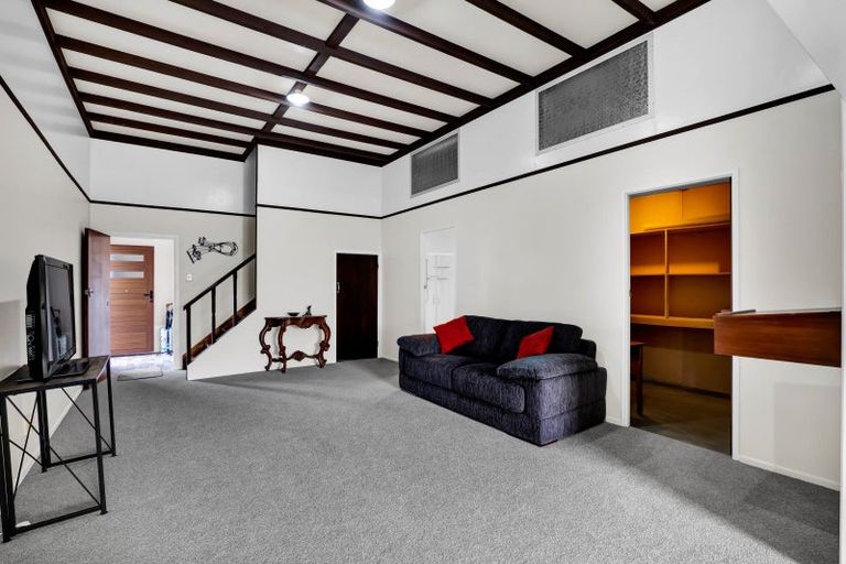 Photo of property in 38 London Street, Eltham, 4322