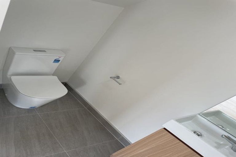 Photo of property in 9a Crestview Rise, Papakura, 2110