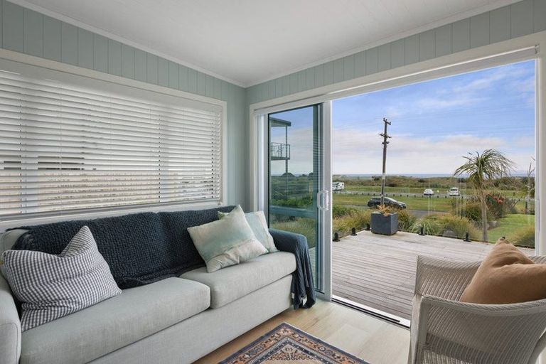 Photo of property in 138 Seaforth Road, Waihi Beach, 3611