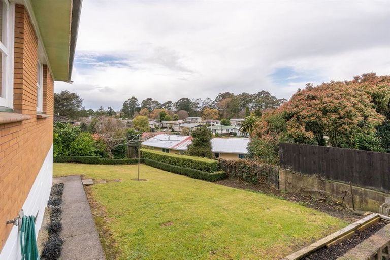 Photo of property in 14 Garden Heights Avenue, Glenview, Hamilton, 3206