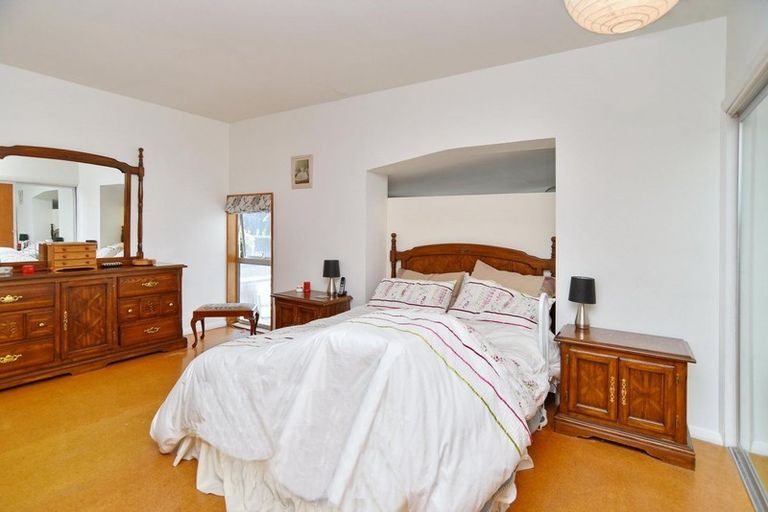 Photo of property in 206 Major Hornbrook Road, Mount Pleasant, Christchurch, 8081