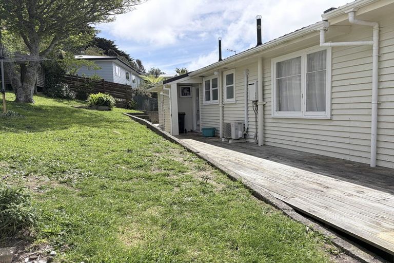 Photo of property in 125 Ironside Road, Johnsonville, Wellington, 6037