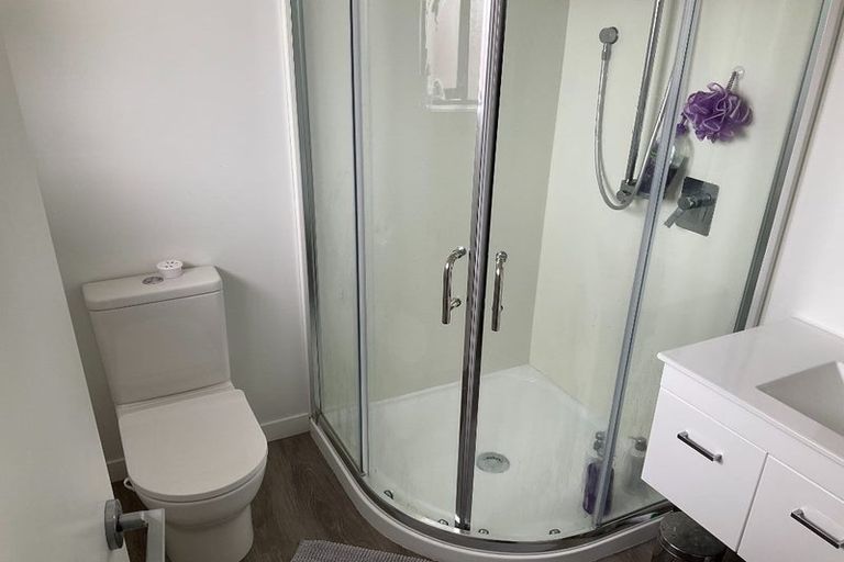 Photo of property in 1 Okoreka Road, Glenbrook, 2681