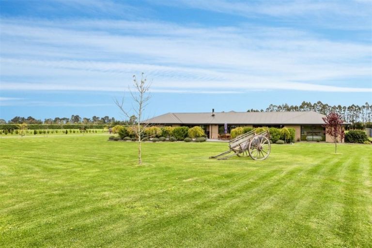 Photo of property in 425 Mount Thomas Road, Fernside, Rangiora, 7471