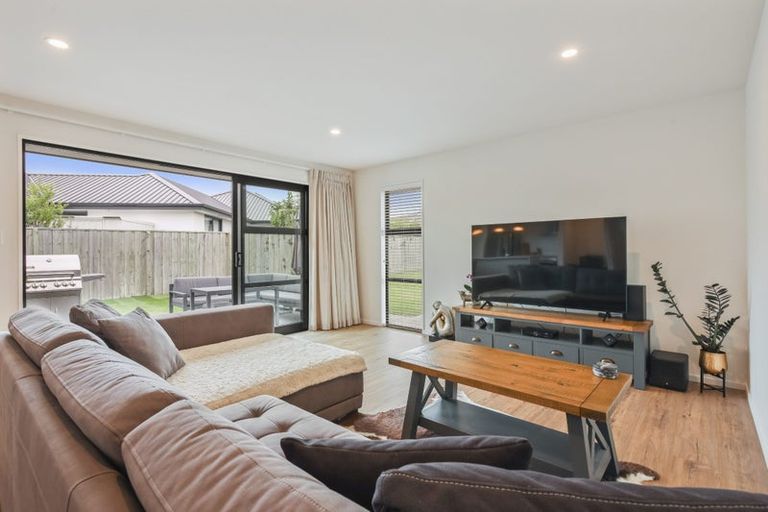 Photo of property in 64 Macphail Avenue, Rangiora, 7400