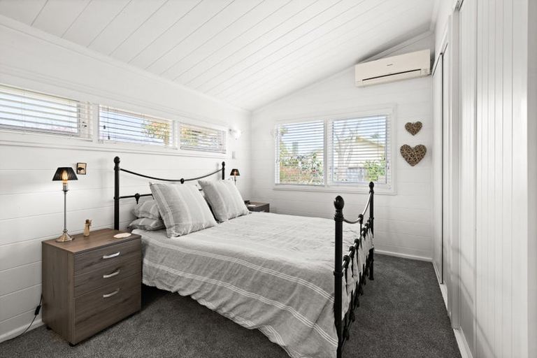 Photo of property in 5 Saint Hill Lane, Havelock North, 4130