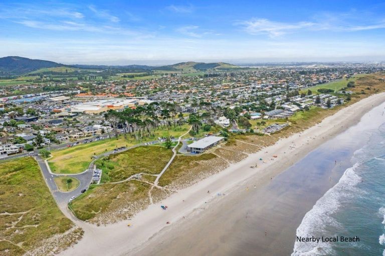 Photo of property in 79 Domain Road, Papamoa Beach, Papamoa, 3118