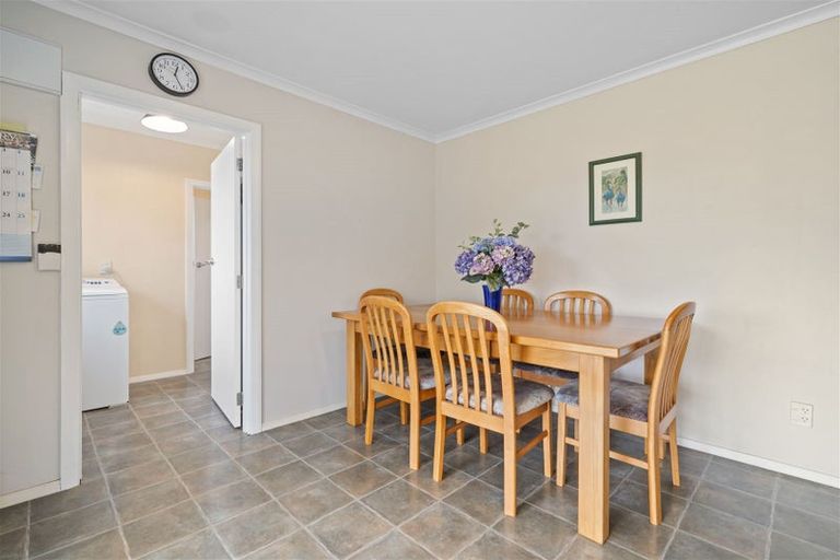 Photo of property in 16 Leeds Street, Milson, Palmerston North, 4414