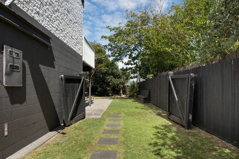 Photo of property in 80 Dickson Road, Papamoa Beach, Papamoa, 3118