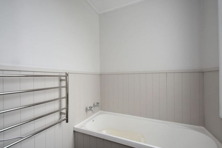 Photo of property in 115 Jenkin Street, Strathern, Invercargill, 9812