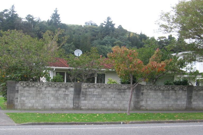 Photo of property in 44 Naenae Road, Naenae, Lower Hutt, 5011