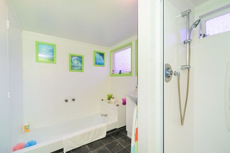 Photo of property in 111 Benmore Avenue, Cloverlea, Palmerston North, 4412