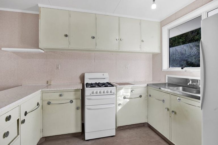 Photo of property in 21 Acourt Street, Hawera, 4610