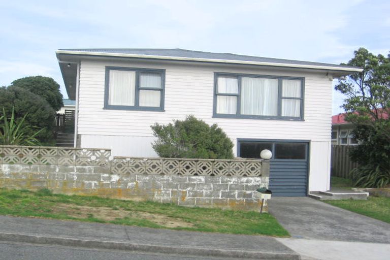 Photo of property in 22 Lomita Road, Johnsonville, Wellington, 6037