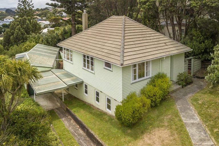 Photo of property in 15 Spur Grove, Titahi Bay, Porirua, 5022