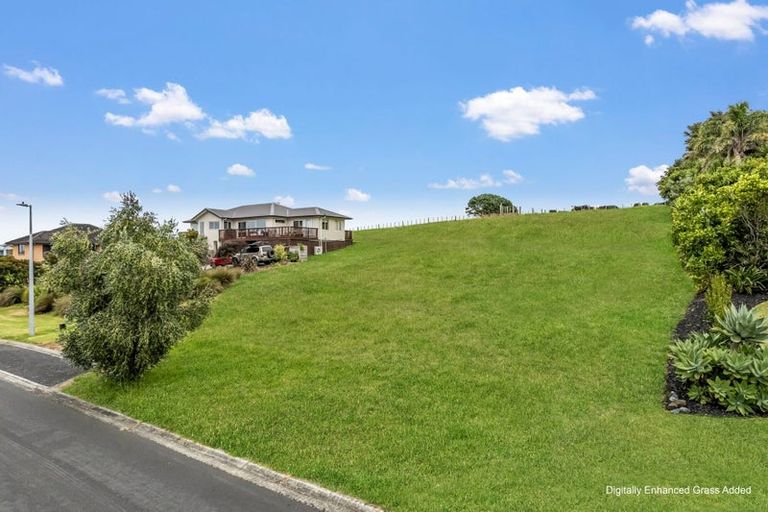Photo of property in 19 Omana Avenue, Shelly Beach, South Head, 0874