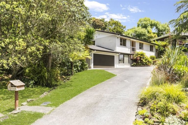 Photo of property in 6 Menear Lane, Hillcrest, Auckland, 0627