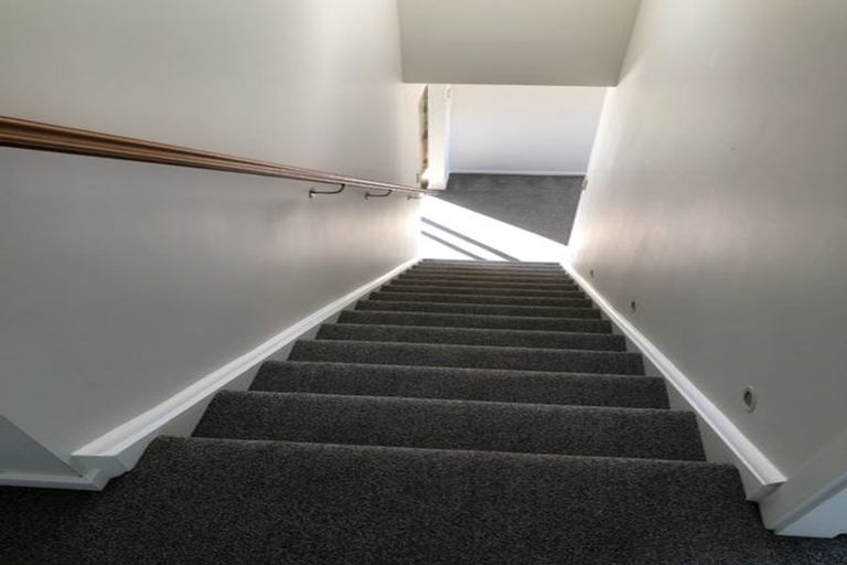 Photo of property in 1/1 Bengal Drive, Cashmere, Christchurch, 8022