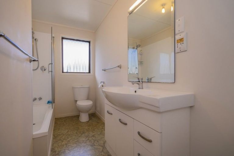 Photo of property in 74 Catherine Crescent, Whitianga, 3510