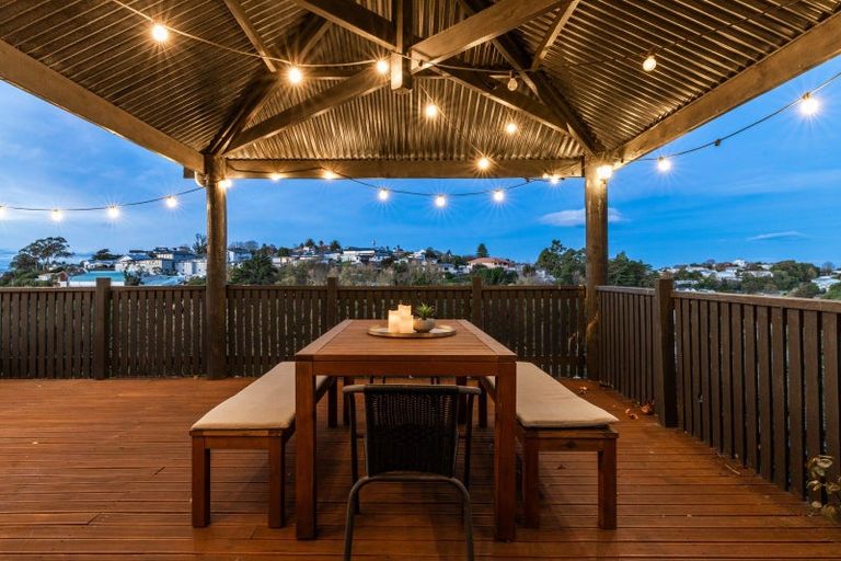 Photo of property in 23 Fitzroy Road, Bluff Hill, Napier, 4110