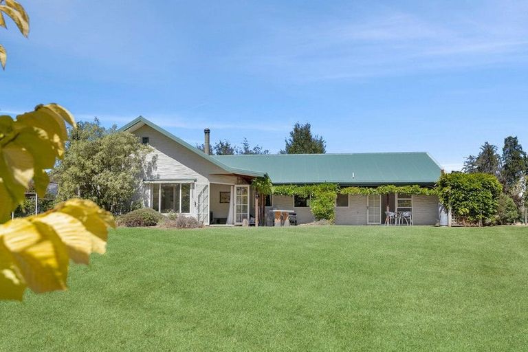 Photo of property in 137 Cardrona Valley Road, Wanaka, 9382