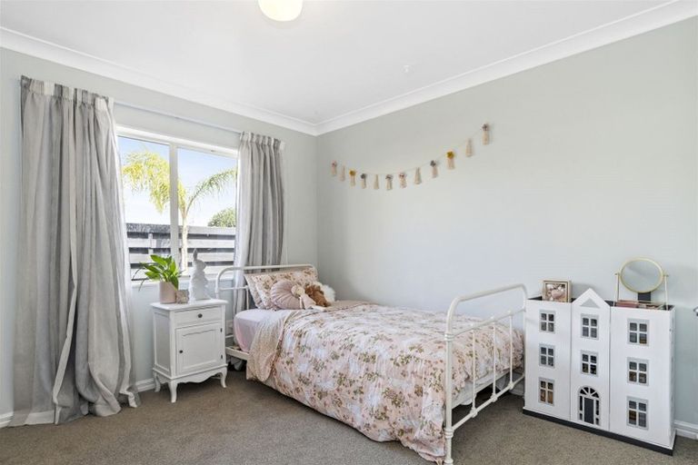 Photo of property in 5 Lotus Avenue, Mount Maunganui, 3116